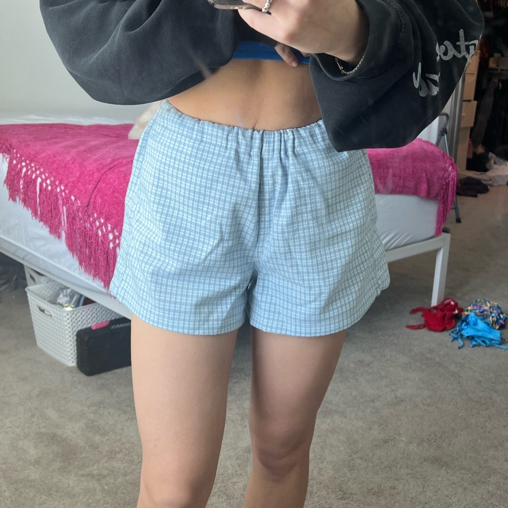 SOLD(through another app)Brandy Melville Blue plaid boxer short